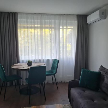 Talsa 1-Bedroom Apartment In City Center Siauliai Zewnętrze zdjęcie