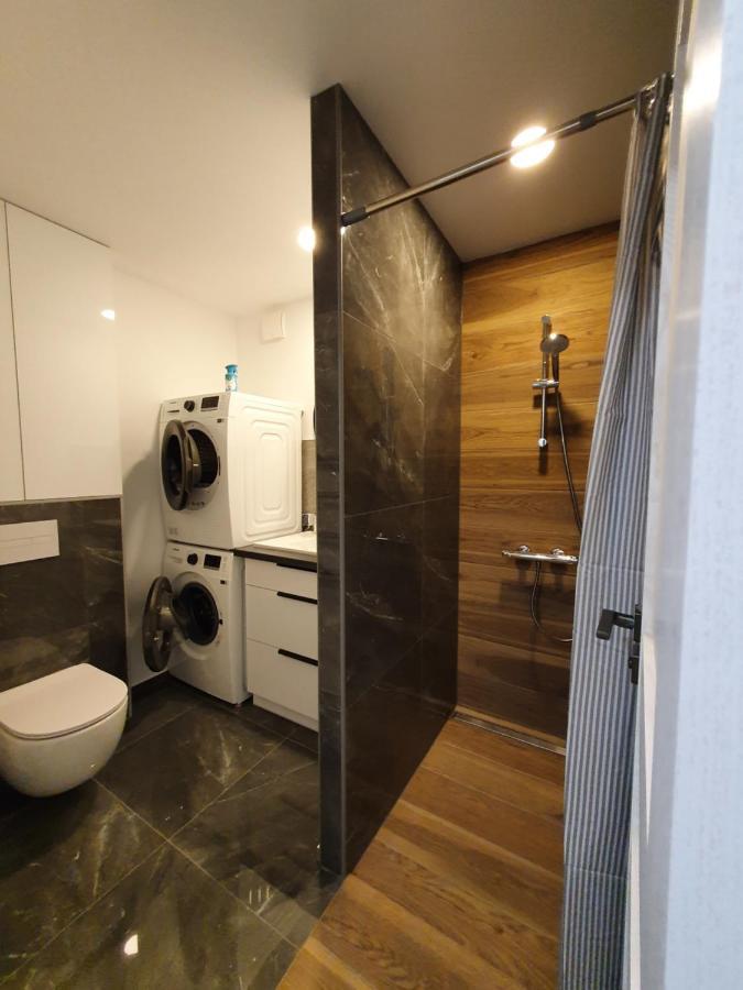 Talsa 1-Bedroom Apartment In City Center Siauliai Zewnętrze zdjęcie