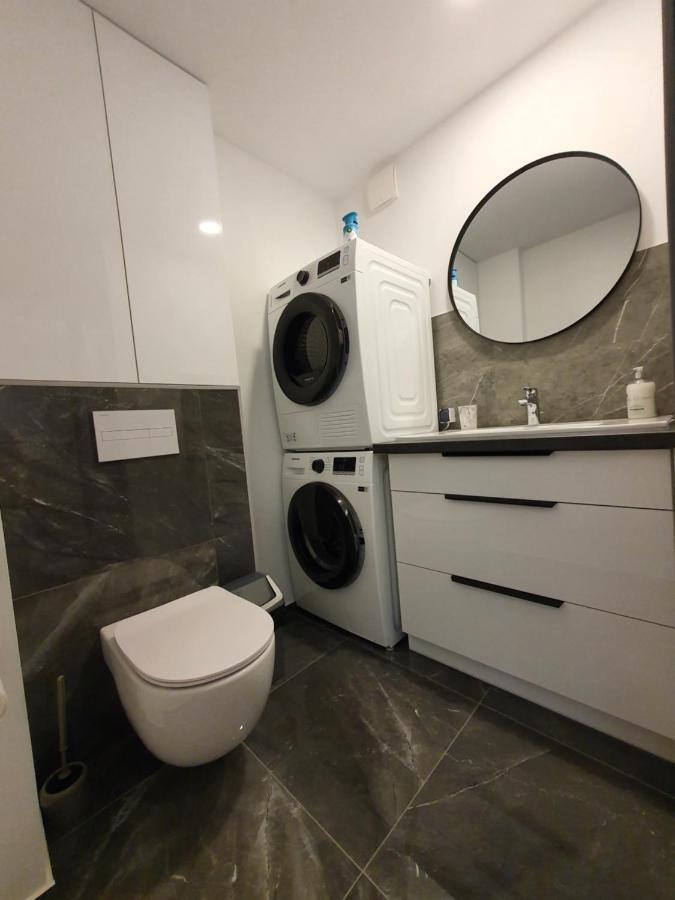 Talsa 1-Bedroom Apartment In City Center Siauliai Zewnętrze zdjęcie